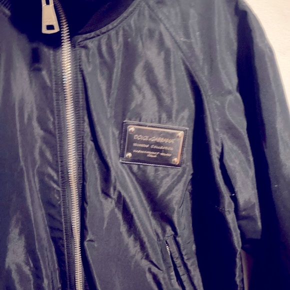 NWT  Authentic Dolce and Gabbana  jacket with leopard lining with .Silver DG - Picture 2 of 6